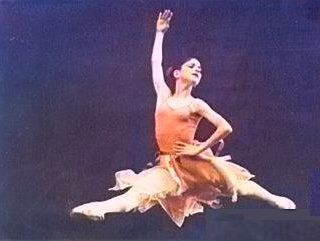 Tiny Dancer: Jessica's Ballet Story (Ep. 340)