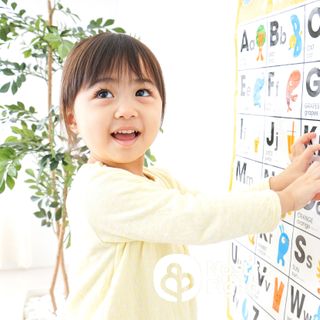 Imparare una seconda lingua fin da piccoli è importante per lo sviluppo del bambino