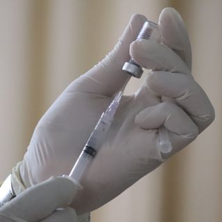 Vaccino, Prof. Pregliasco: «Raccomando il vaccino antinfluenzale ai fragili»