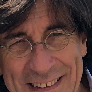 Domenico De Felice, in "Vicolo degli onesti", il Docufilm, in difesa della sanità pubblica.