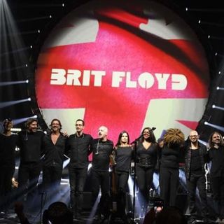 Brit Floyd, Edo Scordo: «Con il nostro spettacolo celebriamo i Pink Floyd»