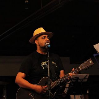 Carlão Almeida