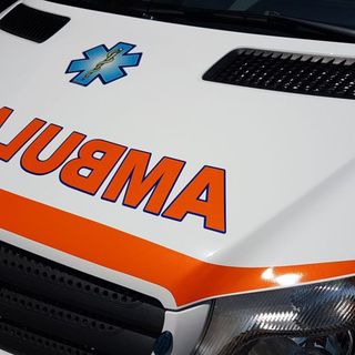 Infortunio sul lavoro alla Unichimica: due operai feriti e trasferiti in ospedale
