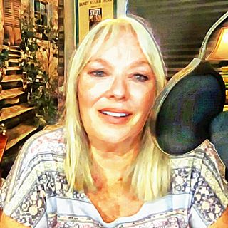 Janet Starr Hull - Introduces Her New Radio/TV Show