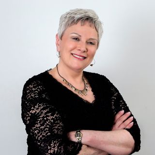 Compendium Podcast - Tracey Lawrence of "Dementia Sucks" book