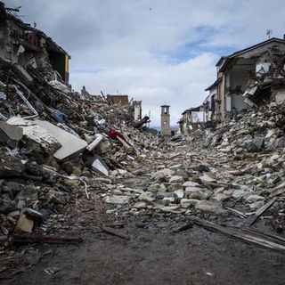 Parte la ricostruzione nelle zone del Centro Italia colpite dal sisma. Ma c’è ancora molto da fare
