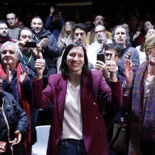 Polis - Una donna alla guida del Pd, la “piccola grande rivoluzione” di Elly Schlein (di Anna Laura Bussa)