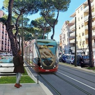 Tram X Roma