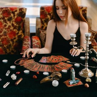 How A Tarot Reading Can Help You To Cope With Life’s Problems