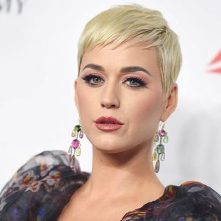 Katy Perry's Teenage Dream Costar Accuses Her Of Sexual Misconduct. Where's The #MeToo Movement Now?🤔