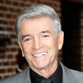 Dad to Dad 250 - Tom Dreesen of Sherman Oaks, CA Legendary Stand-Up Comedian & Life Coach Shares His Inspiring Story - Part 1