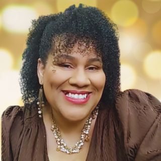 Fatima Bey The MindShifter