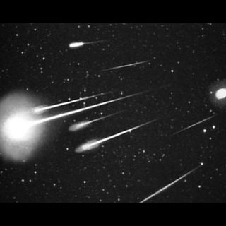 188E-200-Comet Showers