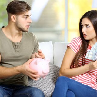 E' Giusto Lasciare lo Stipendio in Famiglia?