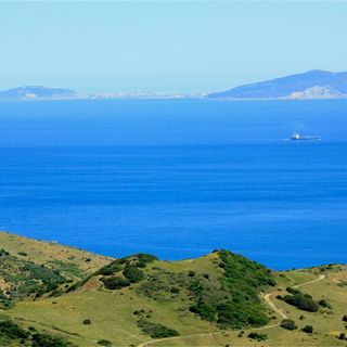 Viajamos al Sur y descubrimos 2 ciudades sorprendentes: Ceuta y Algeciras - El Coche de Línea 08052023