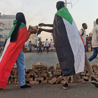 Continua la protesta dei sudanesi ma la giunta militare si sente più forte