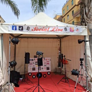 Social Live