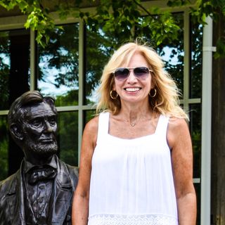 Gettysburg Poet-in-Residence Lisa Samia on Big Blend Radio