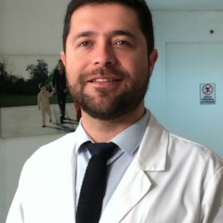 Dr Nelson Aros Mendoza