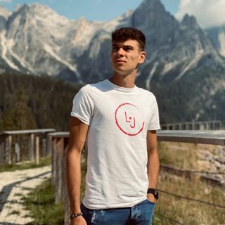 Alex Suardi