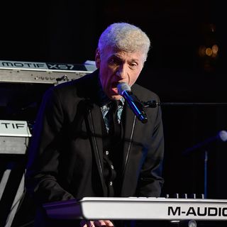 Dennis DeYoung on living in Illinois, his new singles and his final studio album!
