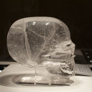 Il cranio di cristallo: dove le leggi fisiche cessano di valere.