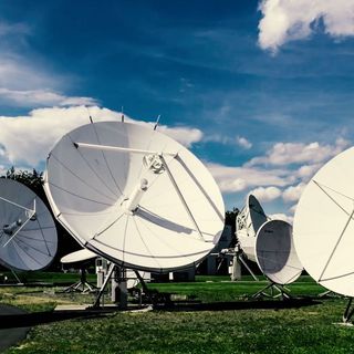 LAS TELCOS SE UNEN PARA ARREBATAR EL TRONO A LAS BIG TECH