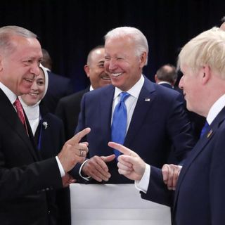 No, la Nato non ha ‘sacrificato i curdi’