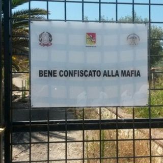 Tutto Qui - lunedì 4 dicembre - I beni confiscati alle mafie in Piemonte e utilizzati a fini sociali