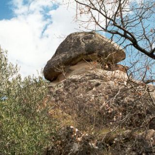 Albano di Lucania e il mistero della Rocca del cappello