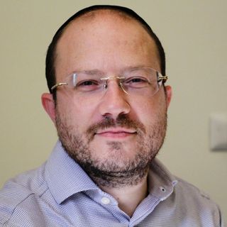 Gideon Lyons