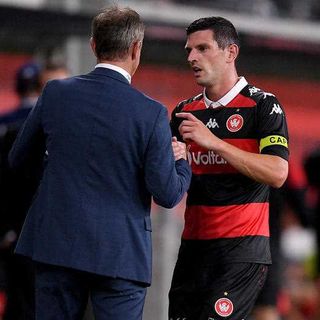 Talking EPL and A-League with Ellis Gelios