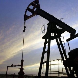 L’Opec+ taglia la produzione di petrolio. Gli Usa allentano le sanzioni al Venezuela