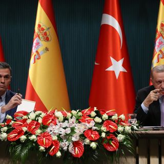 Las noticias de La Mañana: Pedro Sánchez defiende a Erdogan al ser preguntado por los homosexuales