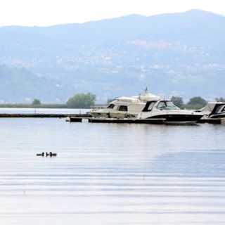 Una barca si ribalta sul lago Maggiore, 4 morti (di Valentina Rigano)