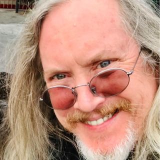 Show #969 - October 30, 2022 - "The Rocking UFO Investigator" with Earl Grey Anderson (1240 AM & 99.5 FM)