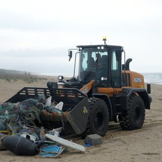 Ascolta la news: Case sostiene il progetto ambientale The Beach Care Project