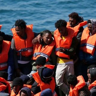 Tragedia in mare a Crotone: ci sono due fermi