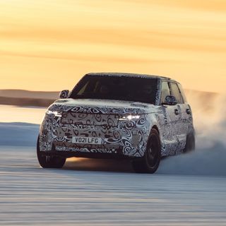Nuova Range Rover Sport SV - Suv High Performance
