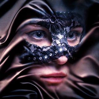 La maschera di Samantha - Racconti Horror
