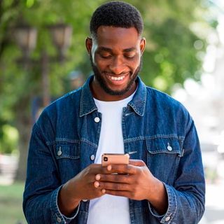 26.04.23 - Você se considera muito dependente do seu celular?