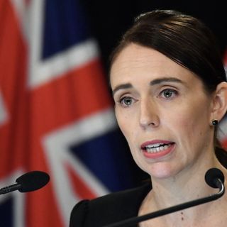 Nuova Zelanda, Ardern si dimette da primo ministro. “Non ce la faccio più”