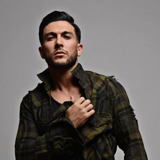 Episode #123-Singer-Dancer Frankie Zulferino Visits!