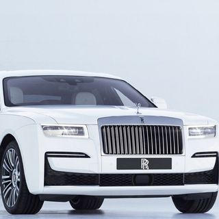 Rolls-Royce compie 115 anni: storia di un marchio simbolo di eleganza, ricchezza ed affidabilità