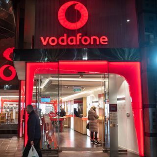 Vodafone respinge l'offerta di Iliad