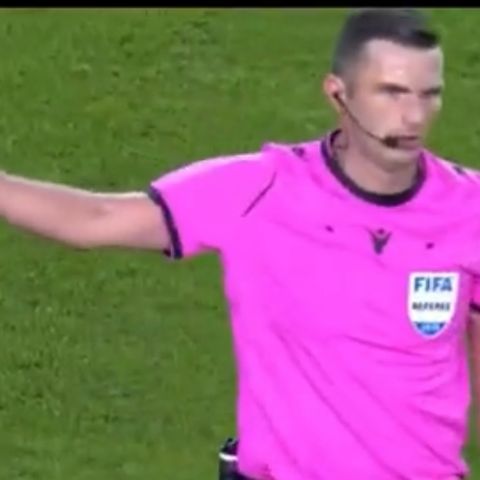 S41E19: Why Didn't The Referee Michael Oliver Blow An Infringement In Palace v Millwall FA Cup Tie Incident