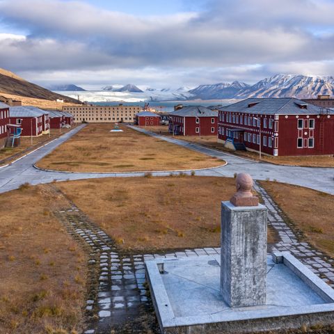 Scopriamo insieme la città di Pyramiden la città fantasma dell'Artico