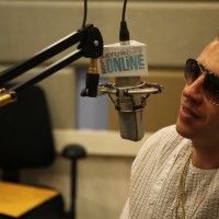 Maxwell Sits Down With Macklemore