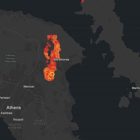 Grecia in fiamme, evacuate 11 città. Il fumo copre il cielo di Atene