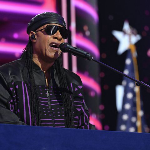 The Legendary Stevie Wonder Talks New Music, Courtney's Life Hacks & More!